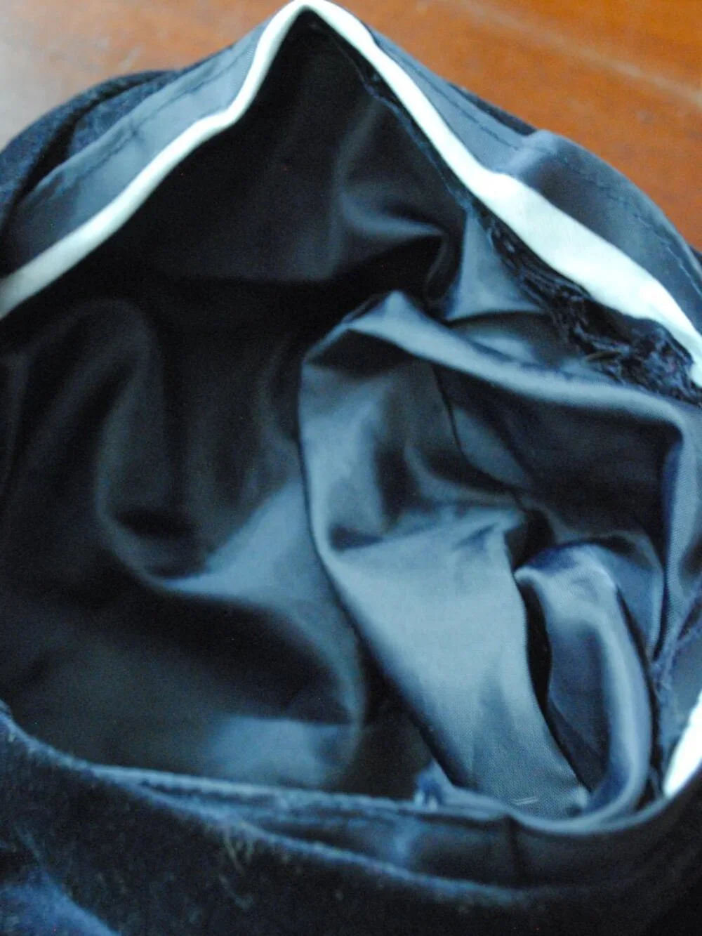 Vintage Girls' Dark Blue Velvet / Velveteen Beret Hat 4T 1990s
